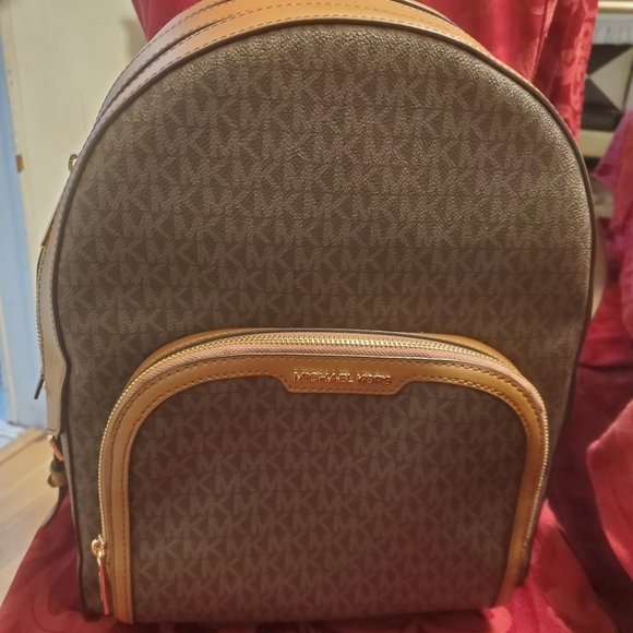 JAYCEE MICHAEL KORS BACKPACK - Picture 4 of 8